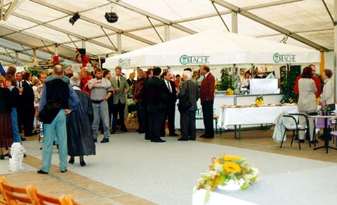 Unser Stand im Festzelt bei der Lehrter Informations- und Verbraucherausstellung.